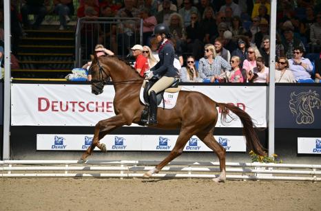 Pandora und Friederike Maas beim Bundeschampionat, Foto: Björn Schroeder
